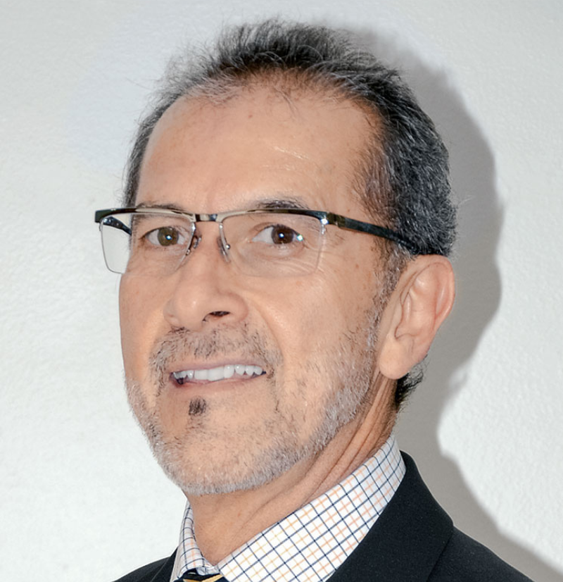 Dr. Fausto Cuevas